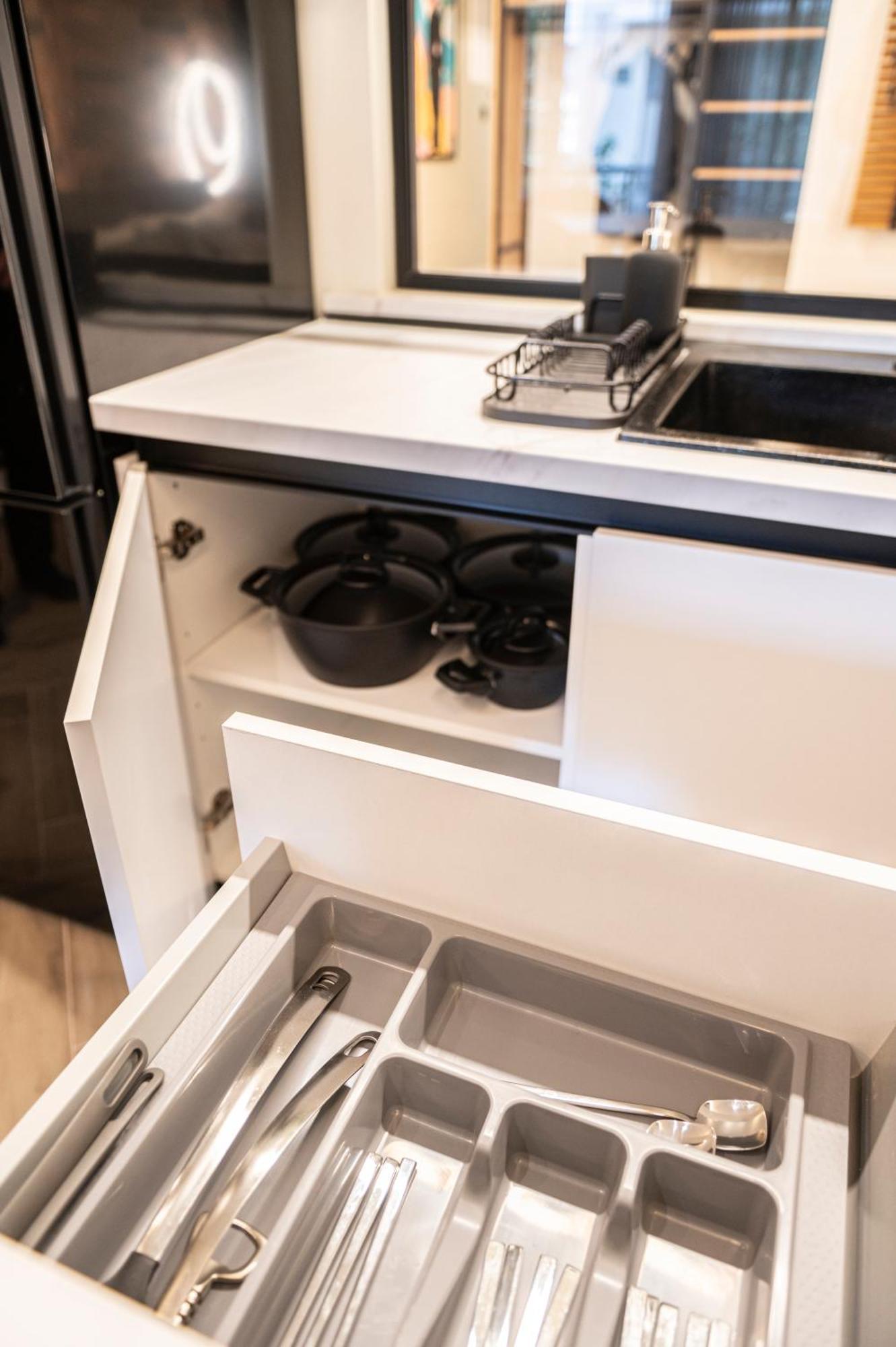Almasi Luxury Suites Marquise Αλεξανδρούπολη Εξωτερικό φωτογραφία