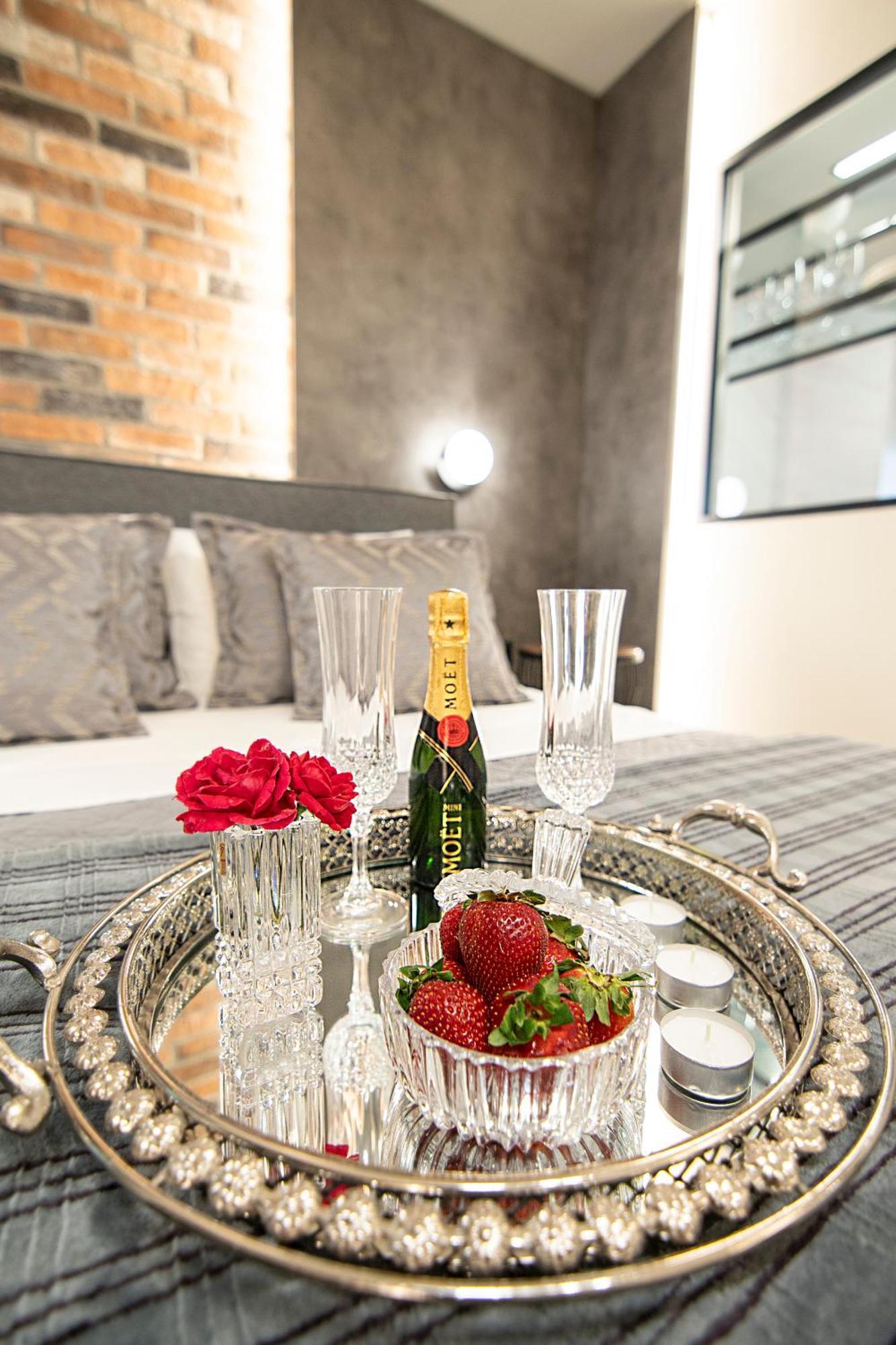 Almasi Luxury Suites Marquise Αλεξανδρούπολη Εξωτερικό φωτογραφία
