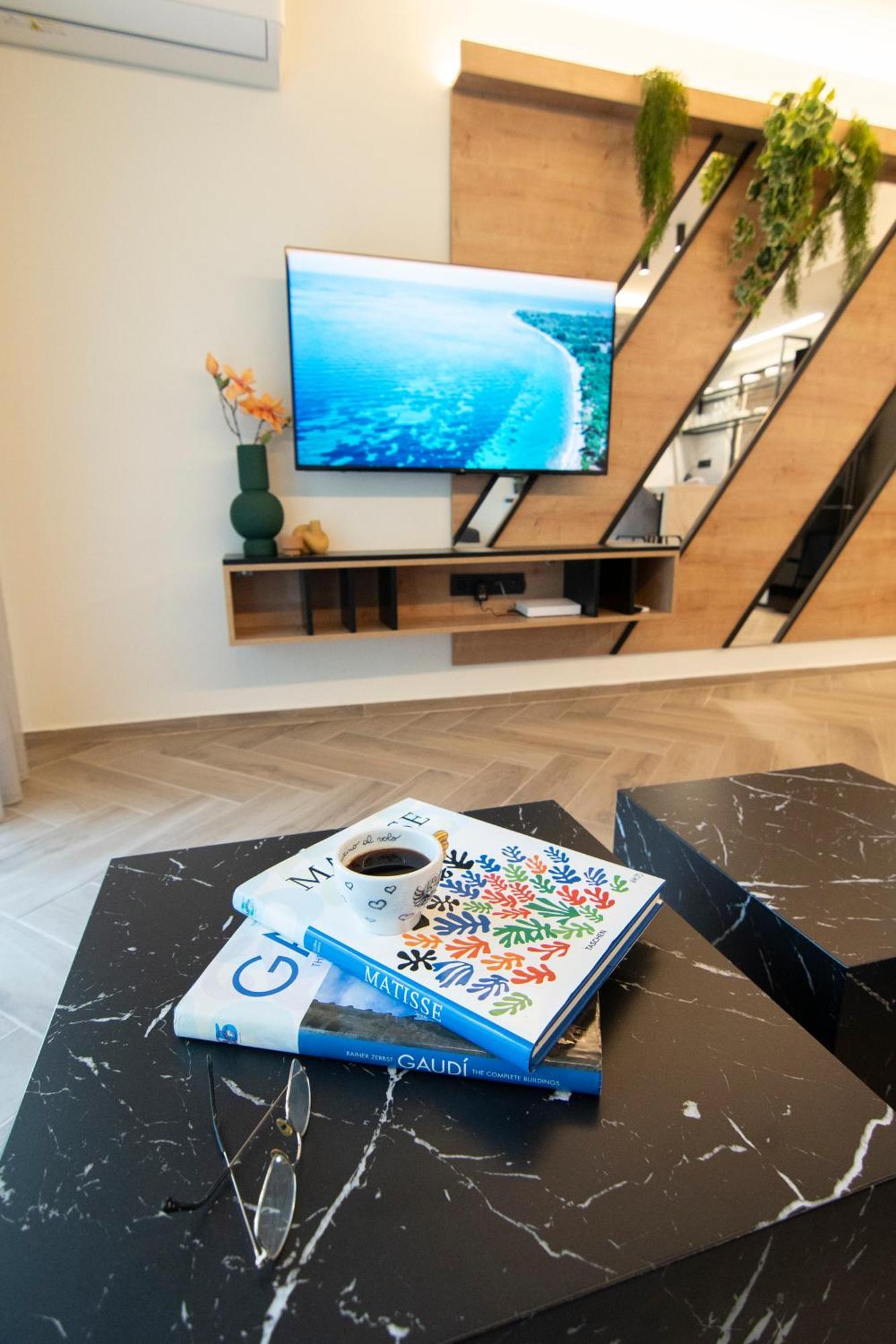 Almasi Luxury Suites Marquise Αλεξανδρούπολη Εξωτερικό φωτογραφία
